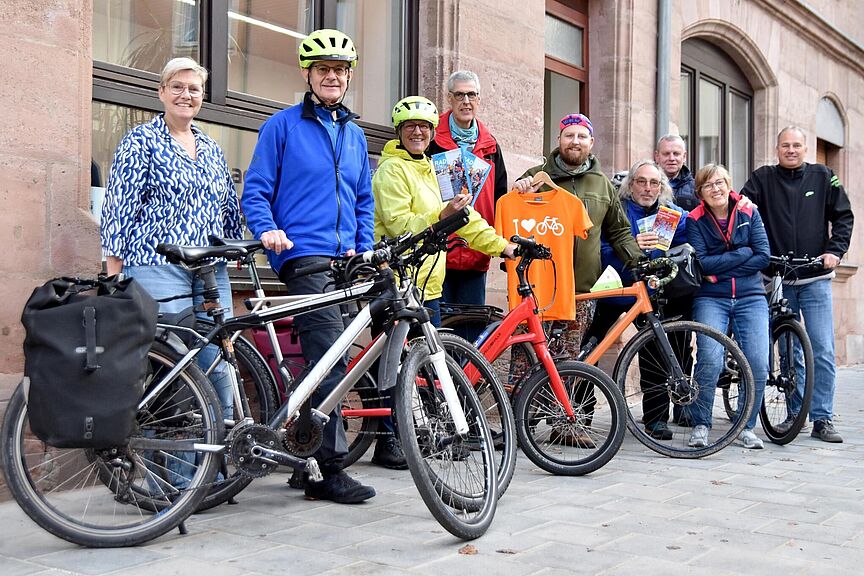 ADFC Tourenleitende aus Nürnberg und Fürth ADFC Tourenleitende aus Nürnberg und Fürth